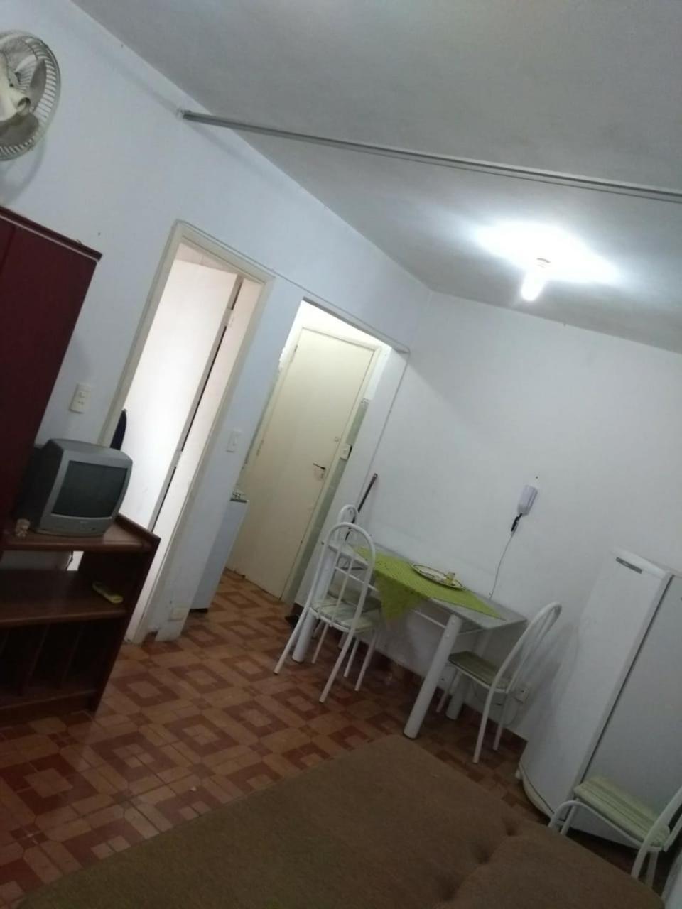 Kitnet Em Frente A Praia 산토스 외부 사진